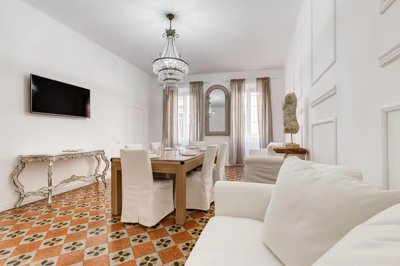 Διαμέρισμα Spanish Square - Romedreamhome