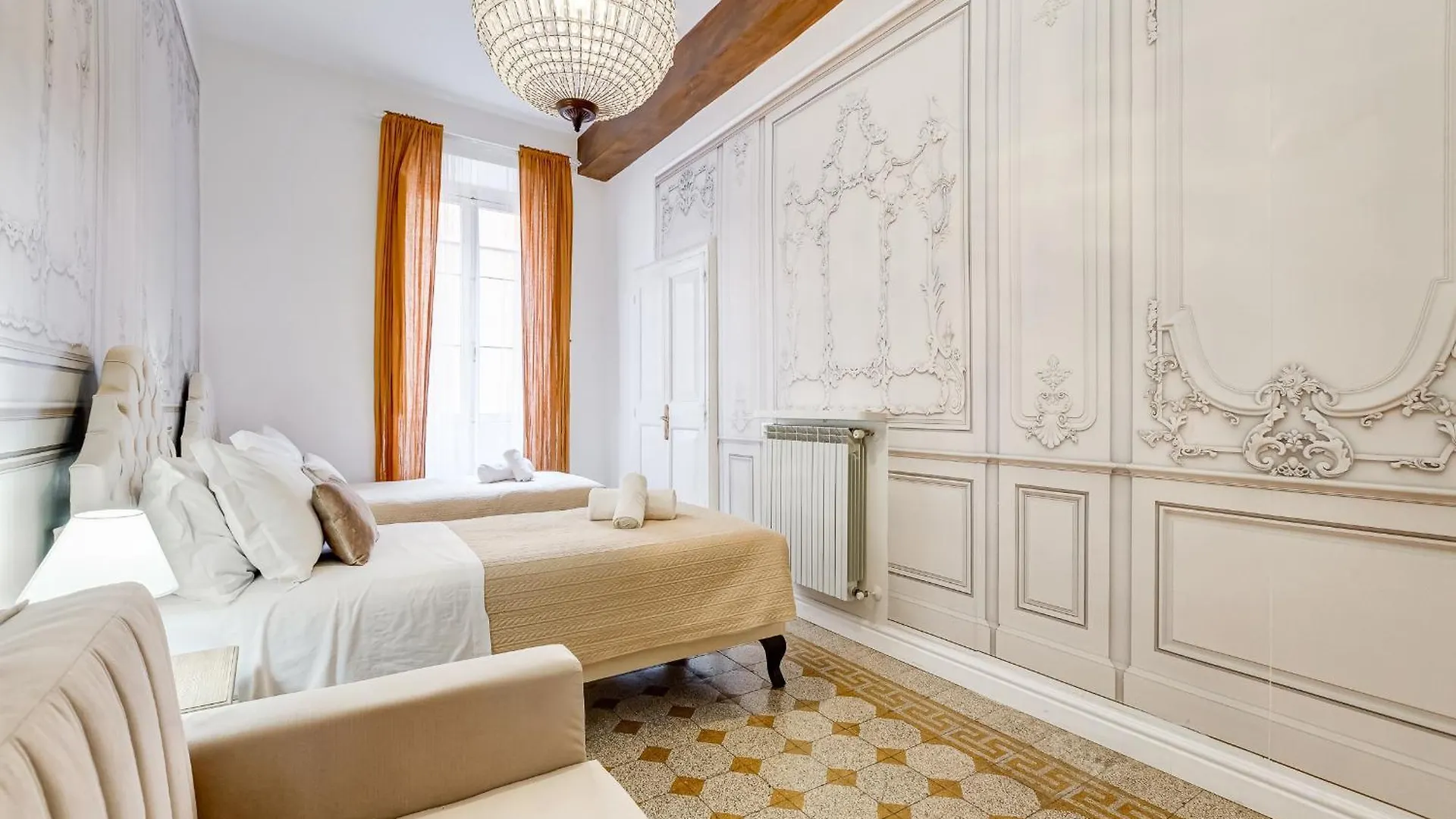Spanish Square - Romedreamhome